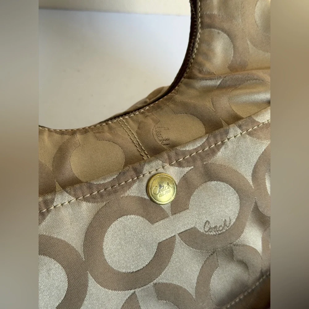 Coach One Hobo Shoulder Bag Logo Pattern